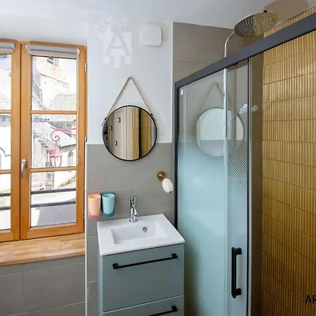 Holiday home De L'hotel De La Poste Chambon-sur-Lac